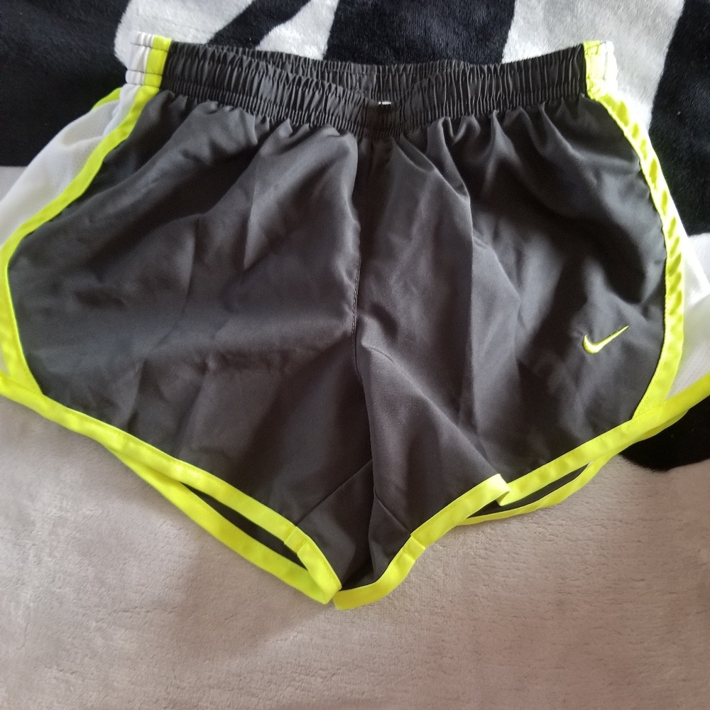 Two Kids girls shorts